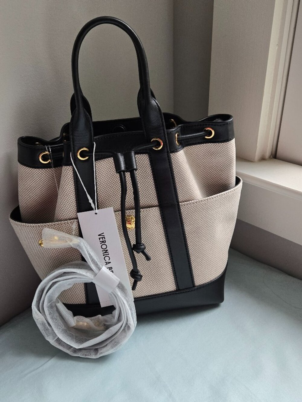 NWT veronica beard goody bag cream canvas and black leather trim